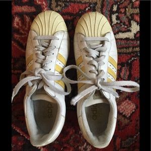 Vintage Adidas Superstar, Yellow, Women's 9, M 7.5